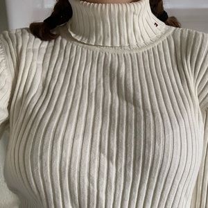 Tommy Creamy White Turtle Neck